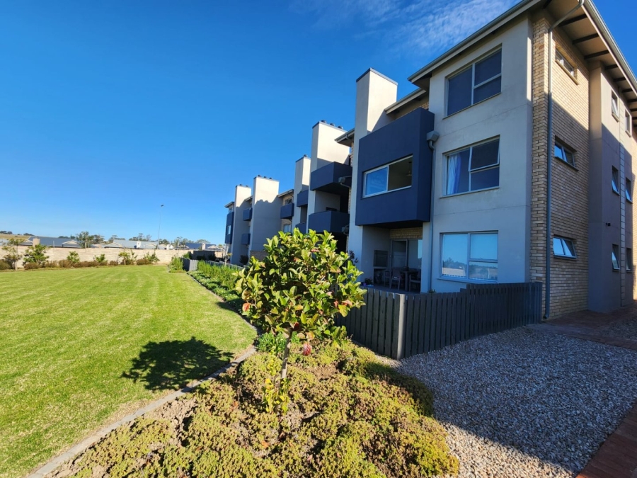 2 Bedroom Property for Sale in Mooikloof Country Estate Western Cape